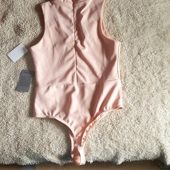 NWT| Nude V plunge Bodysuit - Picture 5 of 6